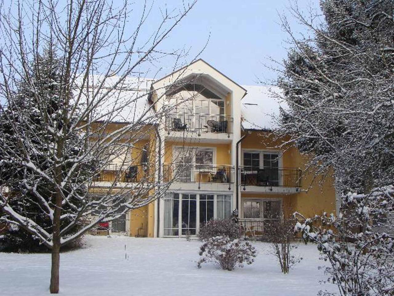 Appartementhaus Loewenzahn Bad Fussing Exterior photo